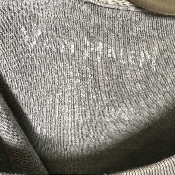 Van Halen Boxy Cropped Tee with Pin-Up Motorcycle Graphic S/M - Picture 6 of 10